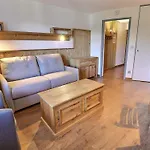 Confortable 2 Pieces, Skis Aux Pieds, Proche Commerces - Fr-1-182a-3 Courchevel
