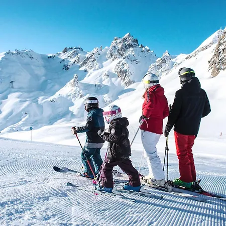 Confortable 2 Pieces, Skis Aux Pieds, Proche Commerces - Fr-1-182a-3 شقة كورشوفيل